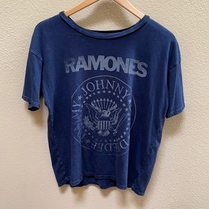 RAMONES CROPPED SHIRT